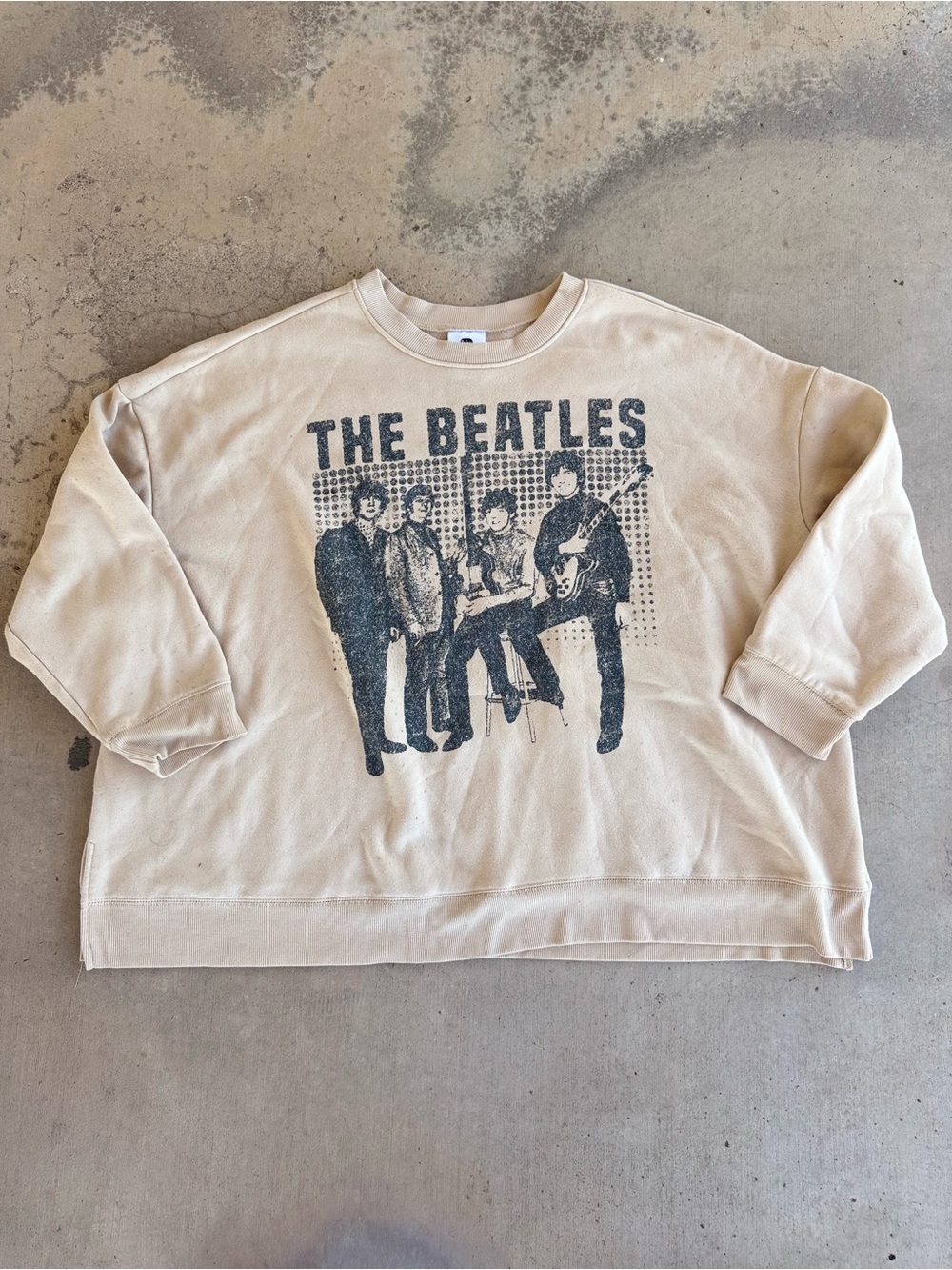 Women’s The Beatles 1965 American Tour Oversized Crewneck Sweatshirt Size 3X